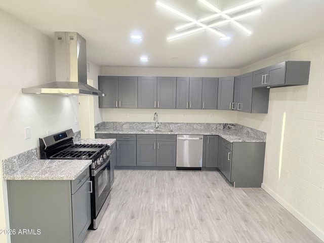 8843 N 40TH Avenue, Phoenix, AZ 85051