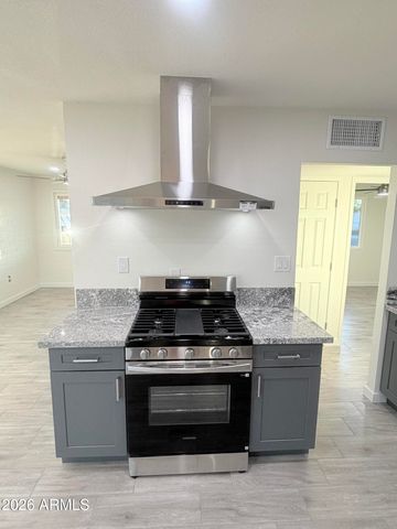 8843 N 40TH Avenue, Phoenix, AZ 85051