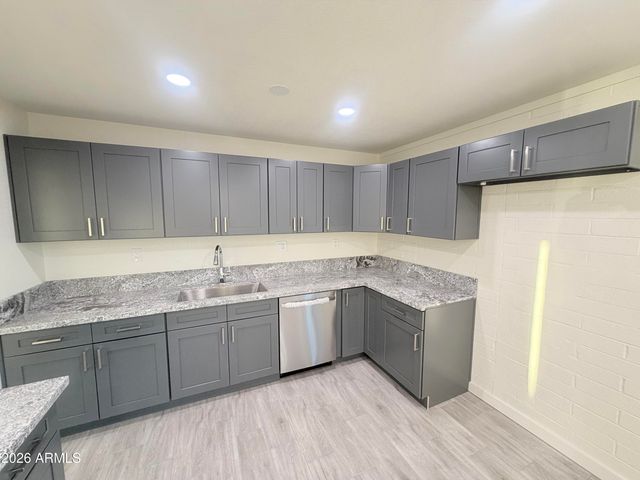 8843 N 40TH Avenue, Phoenix, AZ 85051