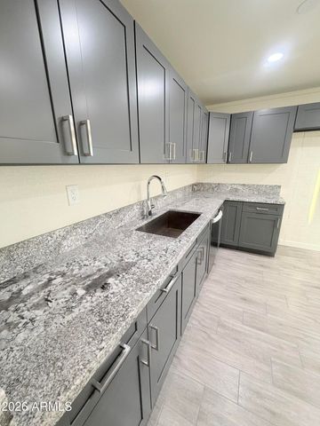 8843 N 40TH Avenue, Phoenix, AZ 85051