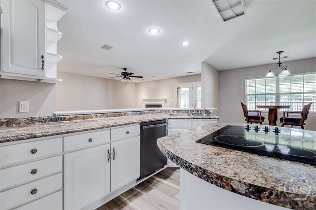 108 Bradford Drive, Bloomingdale, GA 31302