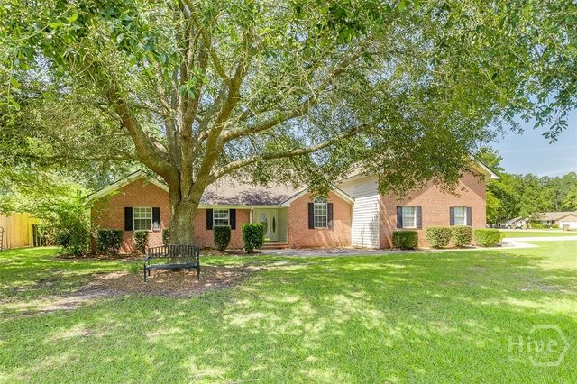 108 Bradford Drive, Bloomingdale, GA 31302
