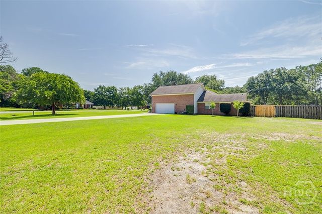 108 Bradford Drive, Bloomingdale, GA 31302