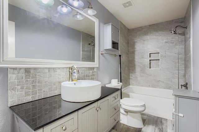 727 Pine Thicket Court, Spring, TX 77373