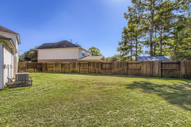 727 Pine Thicket Court, Spring, TX 77373