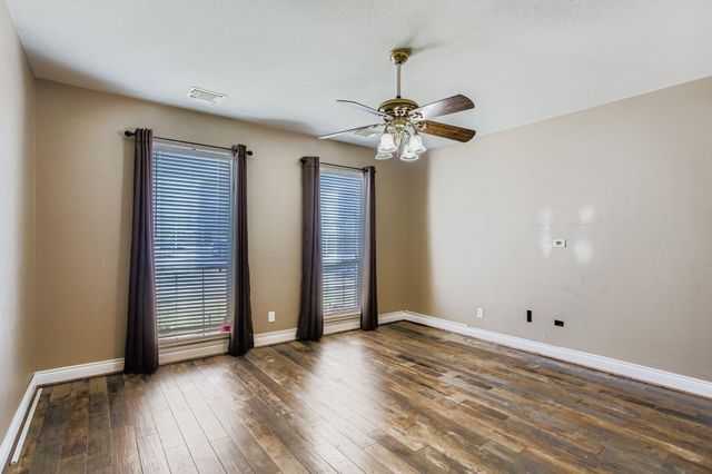 727 Pine Thicket Court, Spring, TX 77373