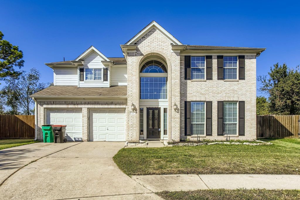 727 Pine Thicket Court, Spring, TX 77373