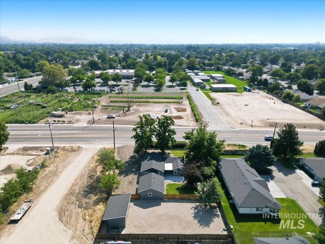 3029 N Maple Grove Rd, Boise, ID 83704