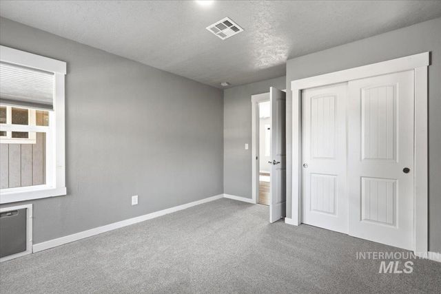 3029 N Maple Grove Rd, Boise, ID 83704
