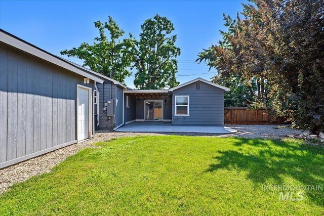 3029 N Maple Grove Rd, Boise, ID 83704