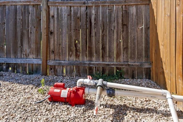 3029 N Maple Grove Rd, Boise, ID 83704