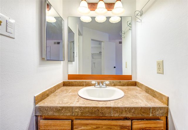 2800 Jeanetta Street 2504, Houston, TX 77063