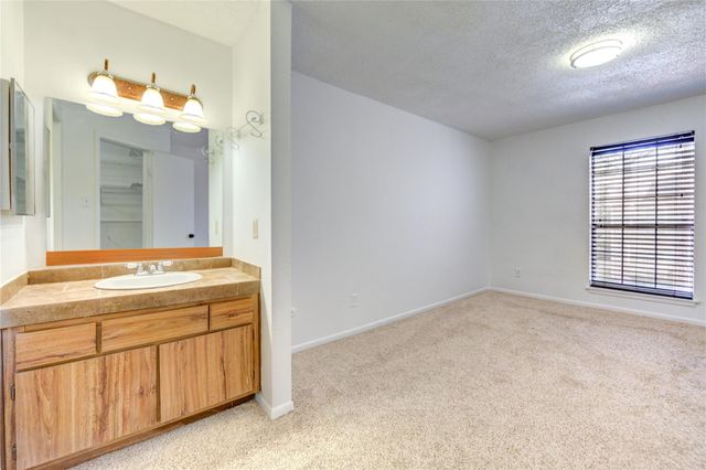 2800 Jeanetta Street 2504, Houston, TX 77063