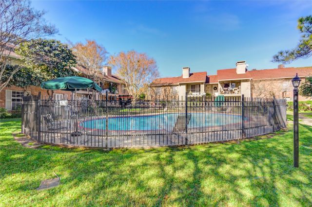 2800 Jeanetta Street 2504, Houston, TX 77063