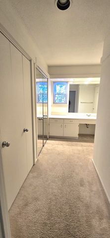 27 Heritage Village B, Southbury, CT 06488