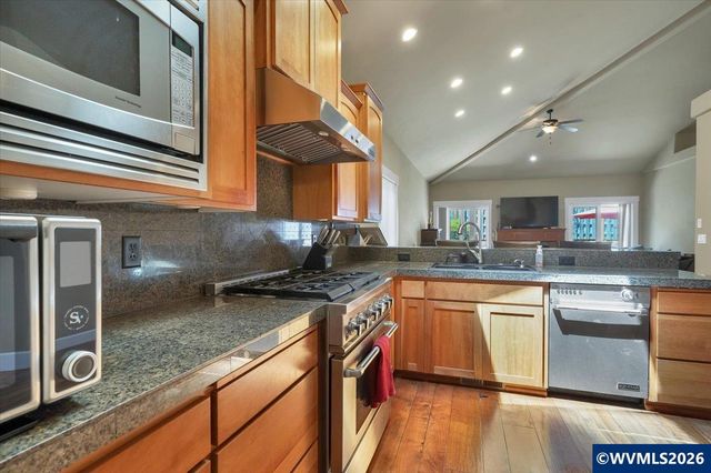 3845 Aberdeen St S, Salem, OR 97302