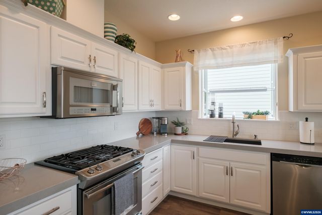 2835 Fillmore Av NW, Salem, OR 97304