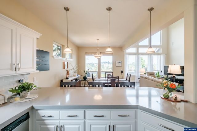 2835 Fillmore Av NW, Salem, OR 97304