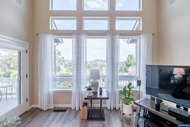 2835 Fillmore Av NW, Salem, OR 97304