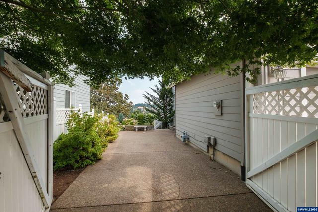 2835 Fillmore Av NW, Salem, OR 97304