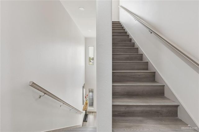 3302 S Sugar Road J, Edinburg, TX 78539