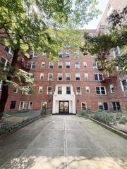 14444 41st Avenue 3E, Flushing, NY 11355