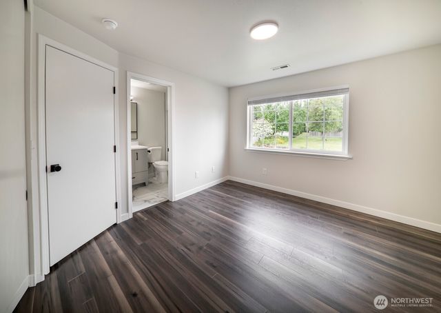 520 N Laventure Road, Mount Vernon, WA 98273