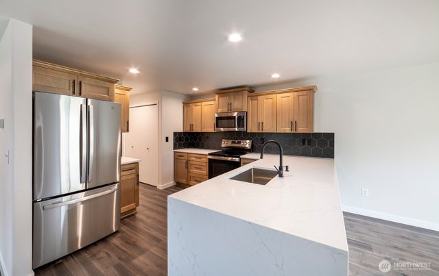 520 N Laventure Road, Mount Vernon, WA 98273