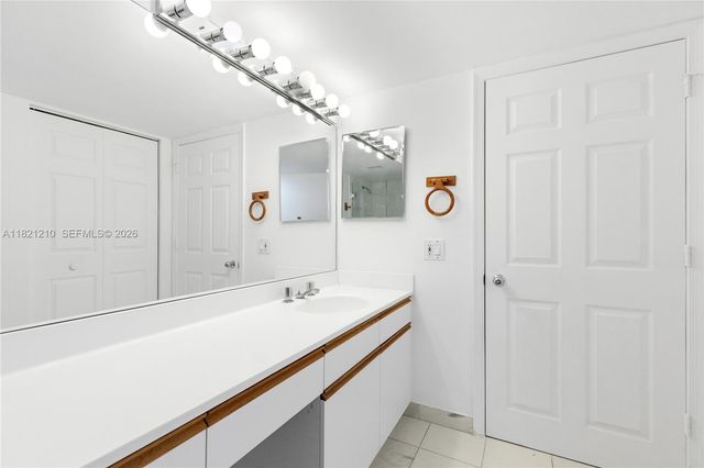 3530 Mystic Pointe Drive 2108, Aventura, FL 33180