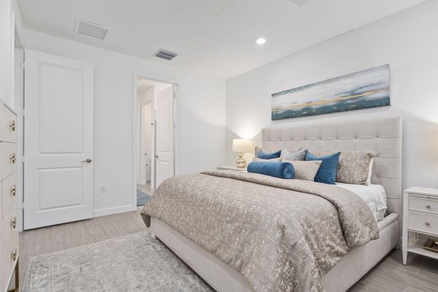 524 SE Mulberry Way, Port St. Lucie, Port St Lucie, FL 34984