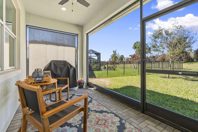 524 SE Mulberry Way, Port St. Lucie, Port St Lucie, FL 34984