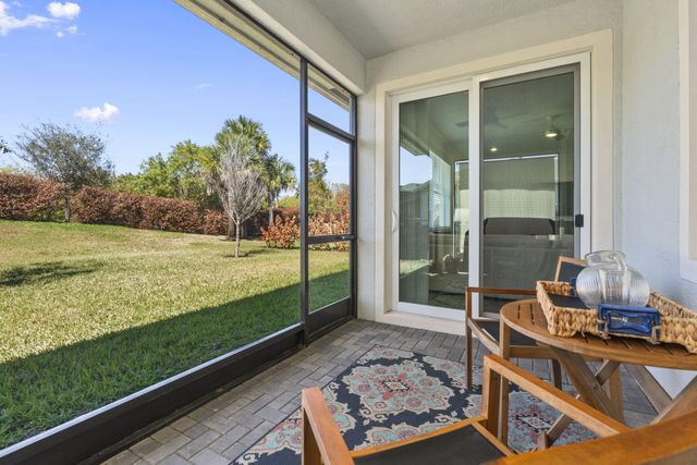 524 SE Mulberry Way, Port St. Lucie, Port St Lucie, FL 34984