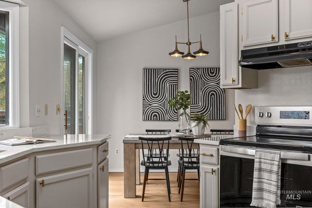 4745 N Oxbow Pl, Boise, ID 83713