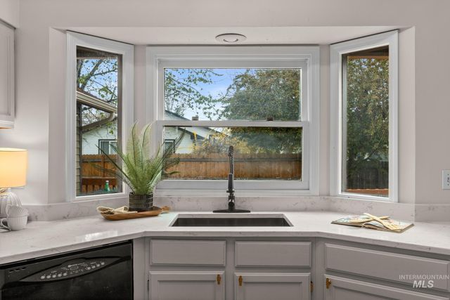 4745 N Oxbow Pl, Boise, ID 83713