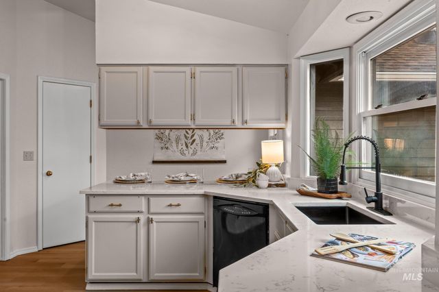 4745 N Oxbow Pl, Boise, ID 83713