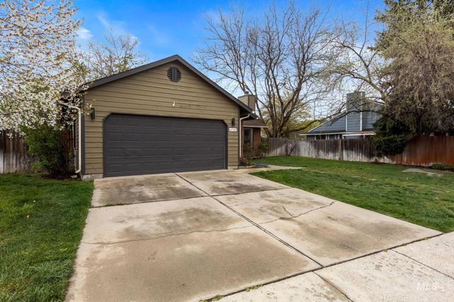 4745 N Oxbow Pl, Boise, ID 83713
