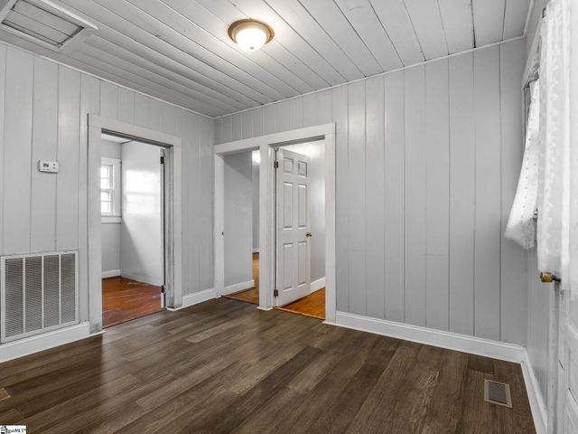 13 Damson Street, Spartanburg, SC 29303