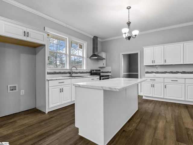 13 Damson Street, Spartanburg, SC 29303