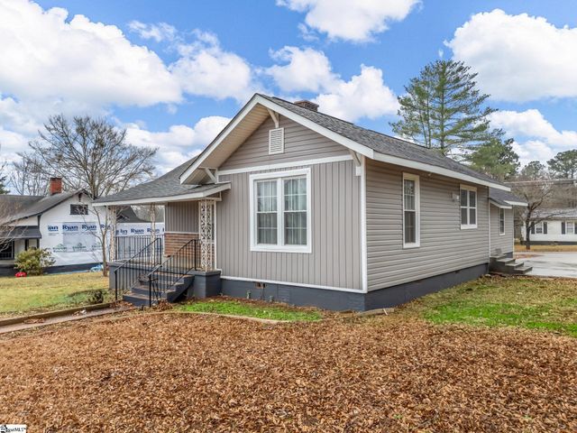 13 Damson Street, Spartanburg, SC 29303