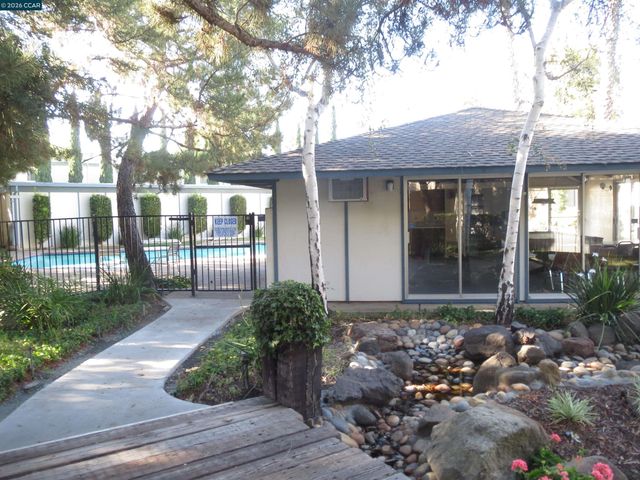 1591 Ellis St. 220, Concord, CA 94519