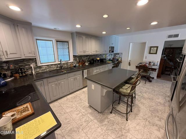 862 Camino Concordia, Camarillo, CA 93010