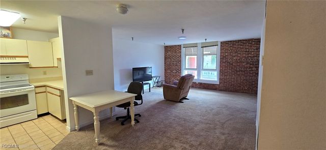 2271 1st ST 36, Fort Myers, FL 33901