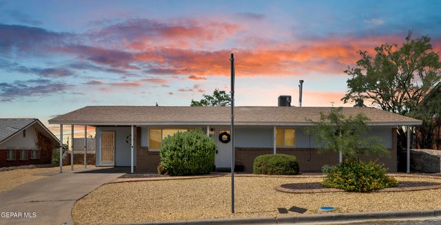 321 CRESTMONT Drive, El Paso, TX 79912