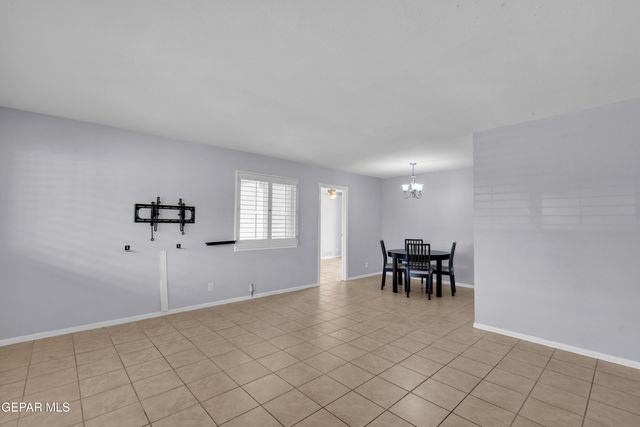 321 CRESTMONT Drive, El Paso, TX 79912