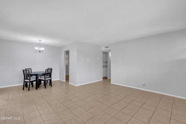 321 CRESTMONT Drive, El Paso, TX 79912