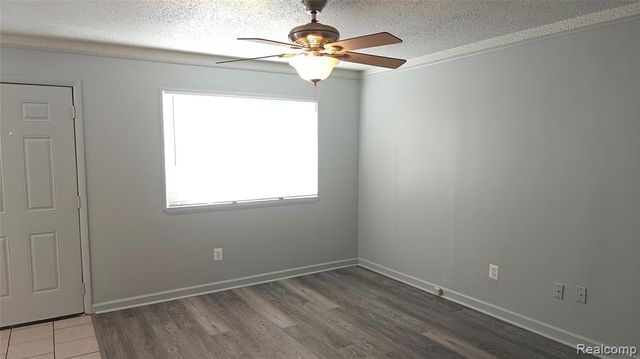 26118 Superior Road, Taylor, MI 48180