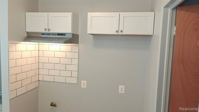 26118 Superior Road, Taylor, MI 48180