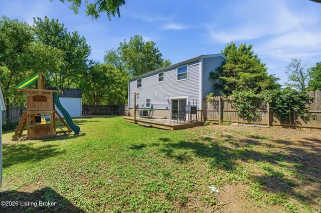 8217 Sealston Dr, Louisville, KY 40228