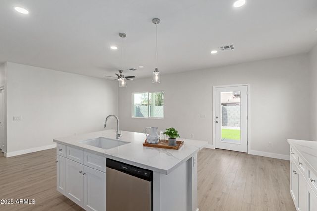 9382 W RAVEN Drive, Arizona City, AZ 85123