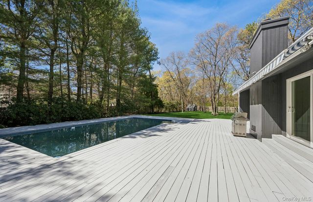 57 Bellows Terrace, Hampton Bays, NY 11946